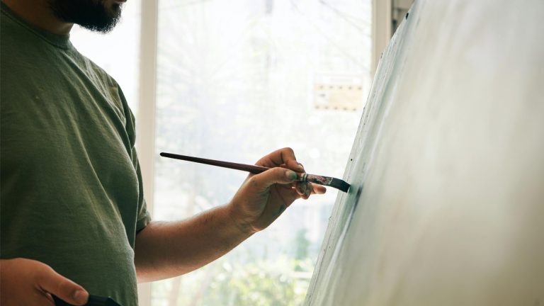 bright paths offers painting and sculpting for patients recovering from addiction