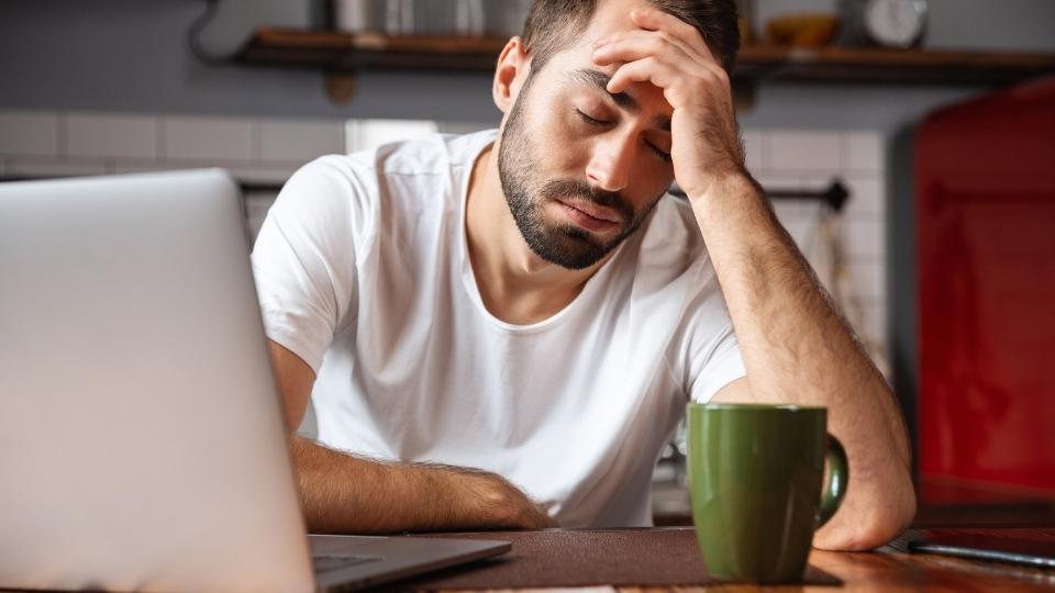 Will Meloxicam Make You Sleepy Yes, it very possibly can but it isn't a common side effect.