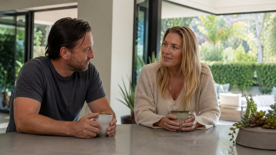 Peer support and connection during addiction recovery in Los Angeles.